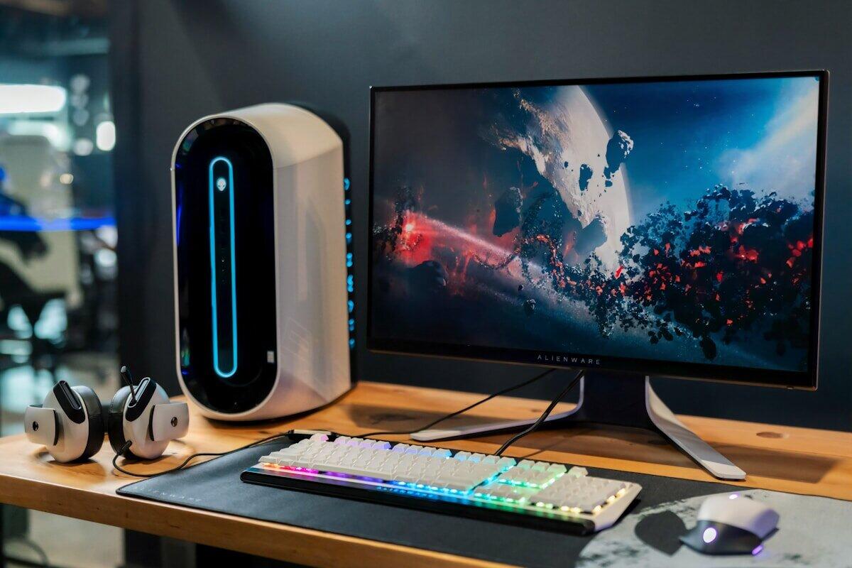 Dual Monitor Setup: Ultimate Productivity Boost for Remote Work